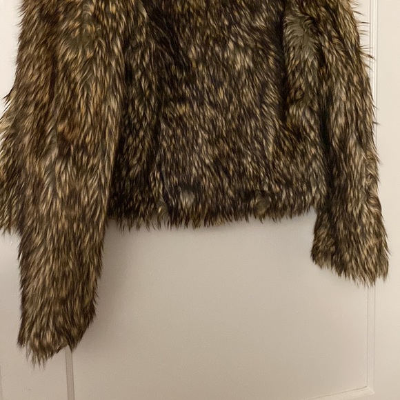 l'affaire brown faux fur jacket  size: m - Picture 8 of 8